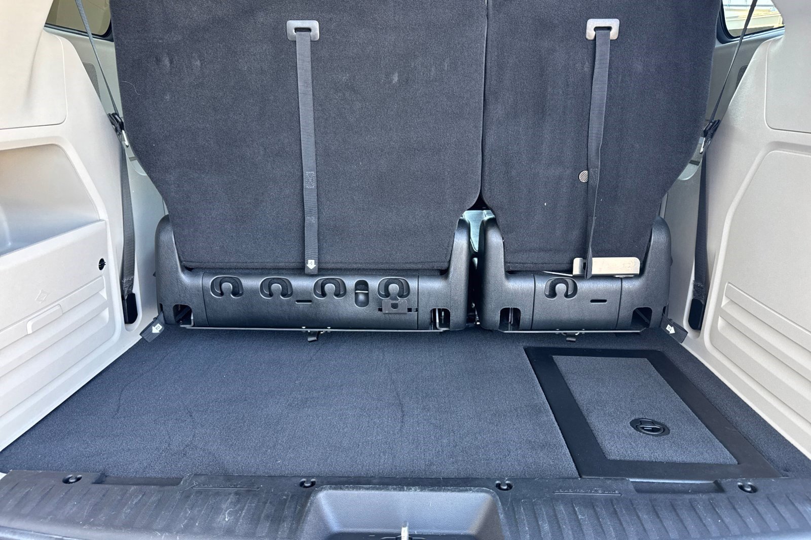 Used 2019 Dodge Grand Caravan SXT image 34