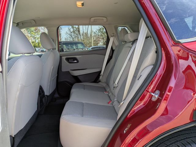 Used 2023 Nissan Rogue SV image 14