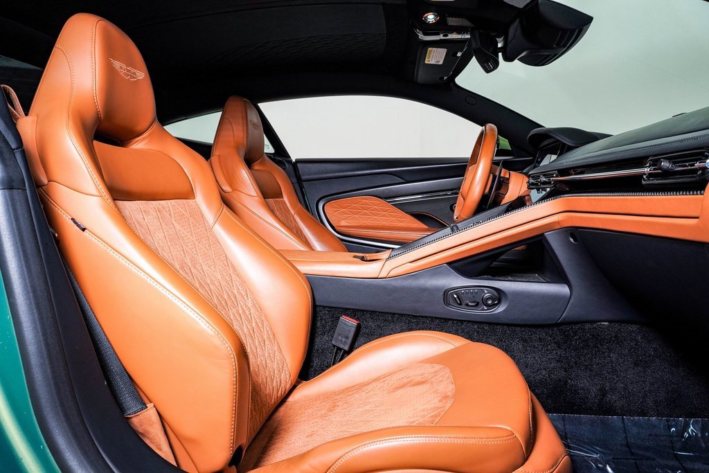 Used 2024 Aston Martin DB12 Coupe image 17