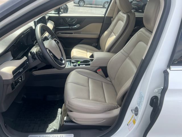 Certified 2023 Lincoln Corsair AWD image 13