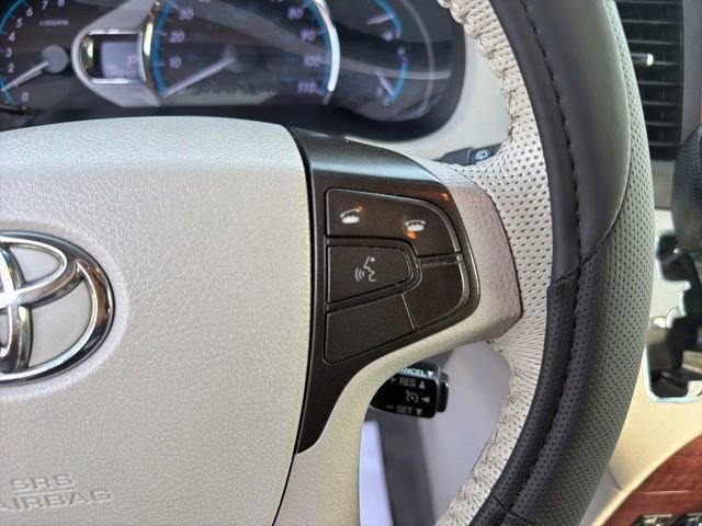 Used 2011 Toyota Sienna XLE w/ Premium Pkg FWD image 29