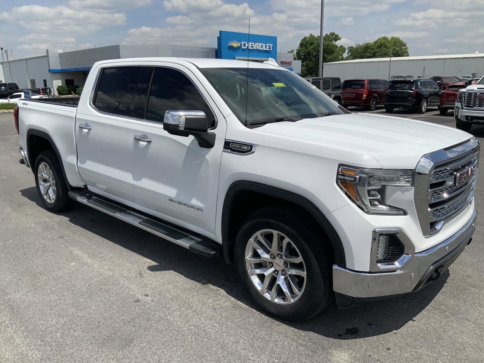 Used 2019 GMC Sierra 1500 SLT w/ SLT Premium Plus Package AWD/4WD image 2
