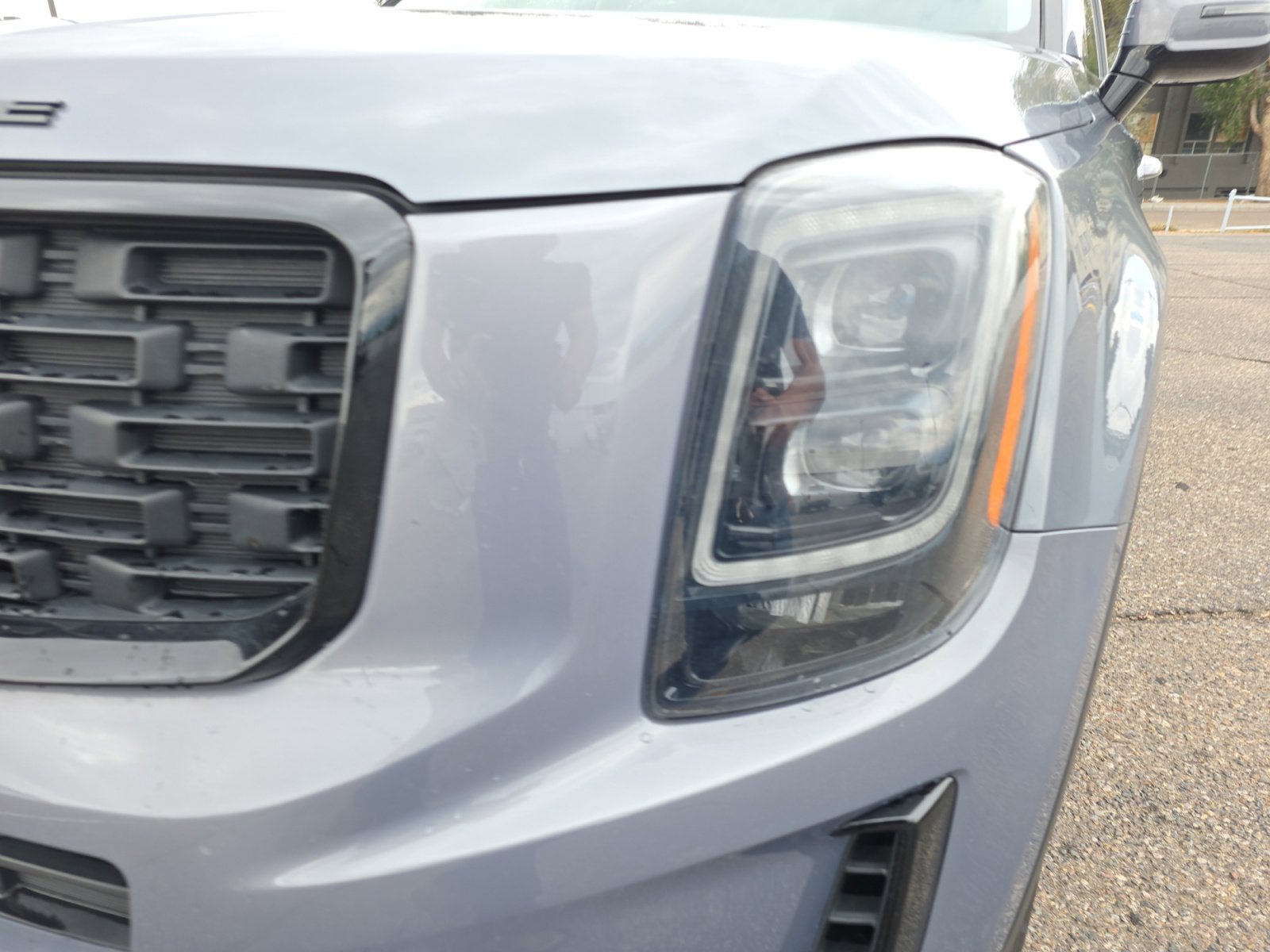 Used 2022 Kia Telluride SX w/ SX Prestige Package image 9