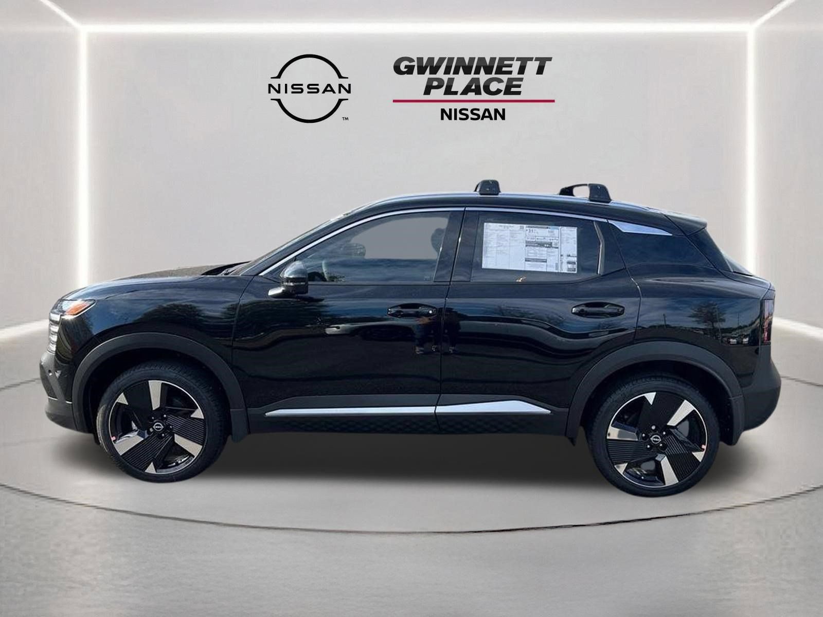 New 2026 Nissan Kicks SR w/ Cold Weather Package FWD image 8