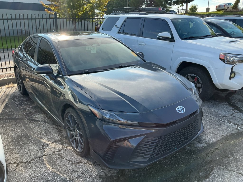Used 2025 Toyota Camry SE w/ Multimedia Upgrade Package FWD image 15