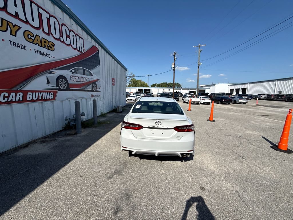 Used 2023 Toyota Camry SE FWD image 7