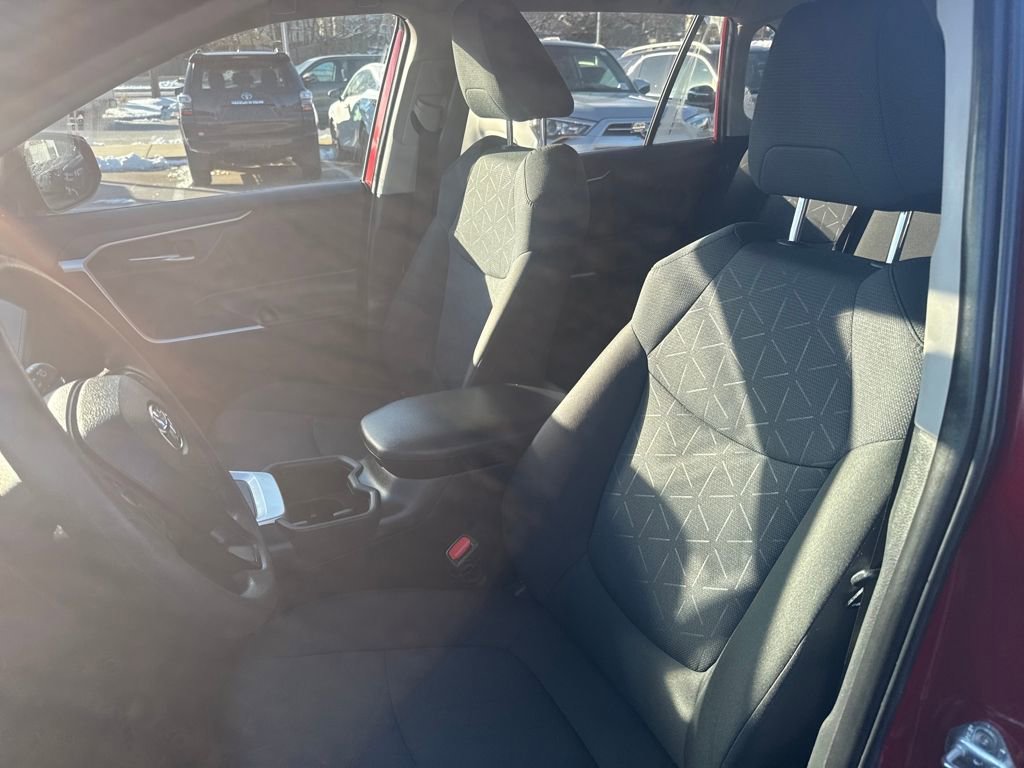 Used 2024 Toyota RAV4 XLE image 15