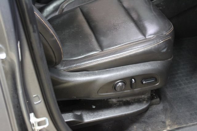Used 2021 Chevrolet Traverse RS w/ LPO, Floor Liner Package AWD/4WD image 13