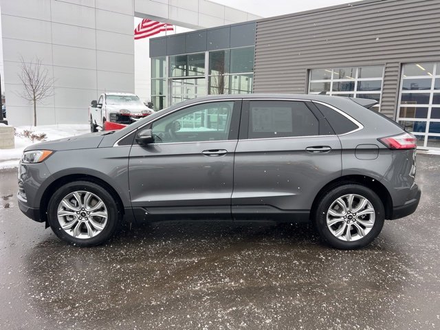 Used 2024 Ford Edge Titanium image 8