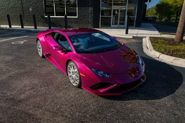 Used 2022 Lamborghini Huracan EVO RWD image 2