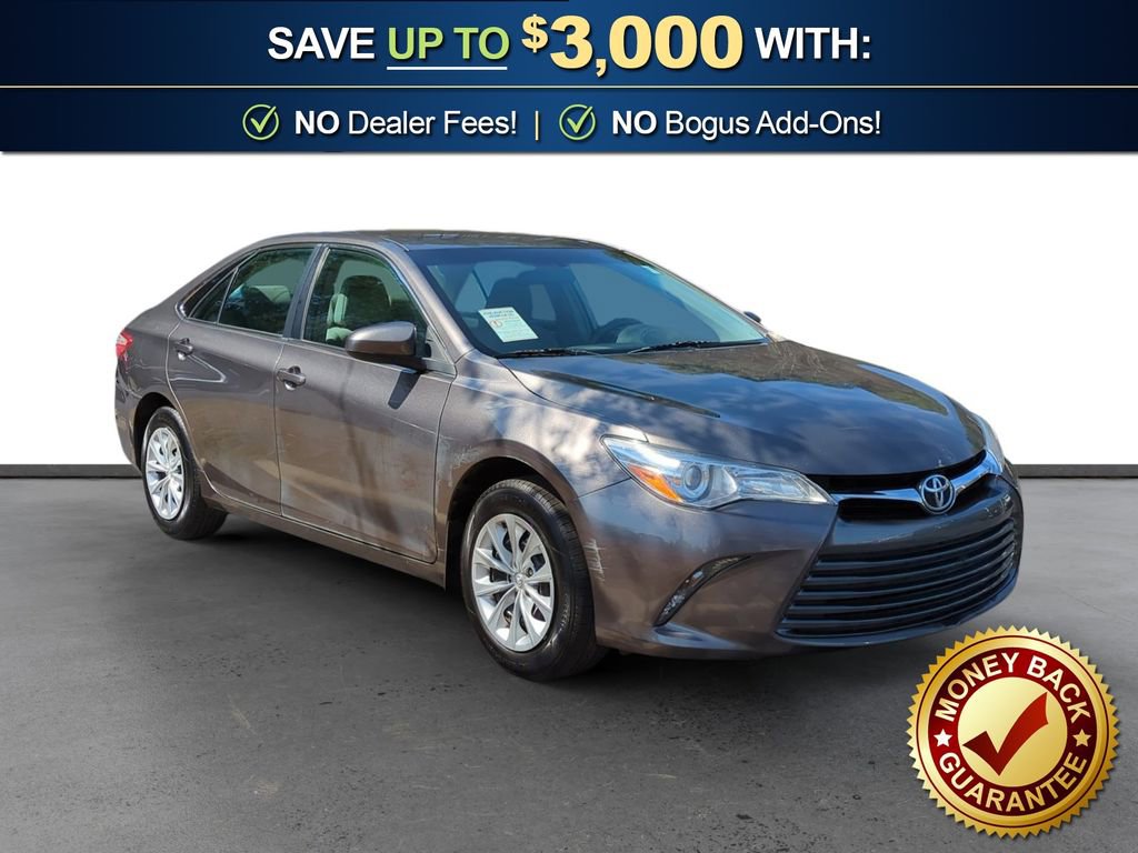 Used 2017 Toyota Camry LE image 10