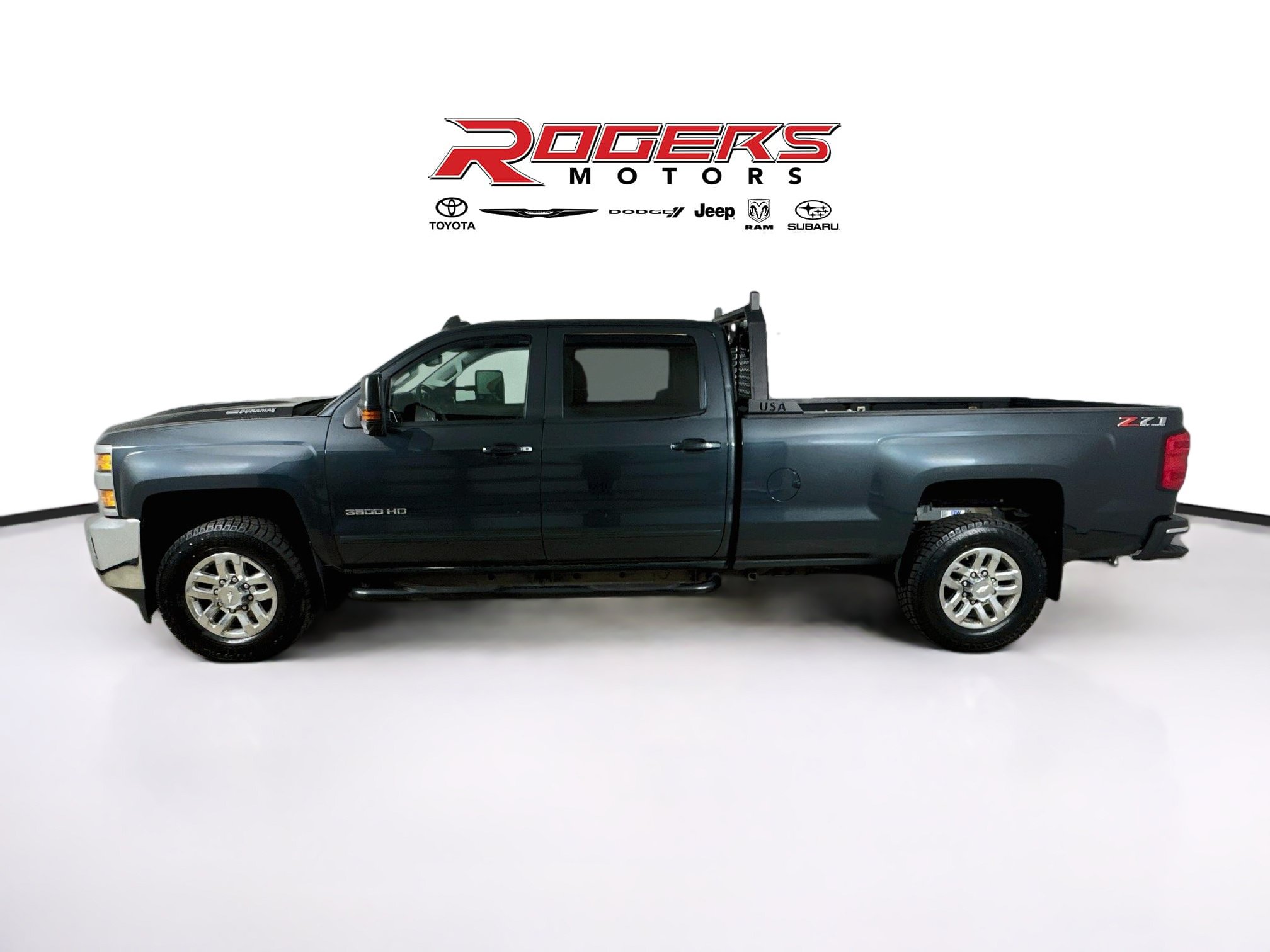 Used 2019 Chevrolet Silverado 3500 LT w/ LT Convenience Package AWD/4WD image 4