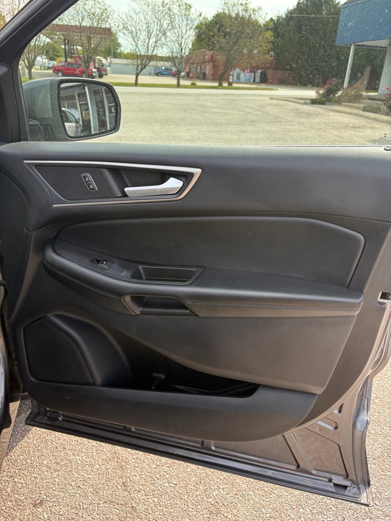 Used 2022 Ford Edge SEL AWD/4WD image 15