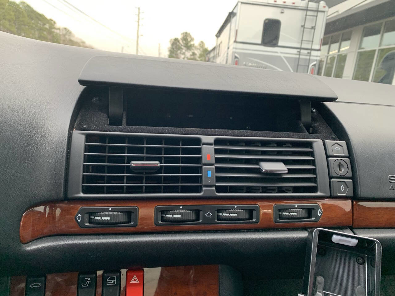 Used 1999 Mercedes-Benz S 320 image 23