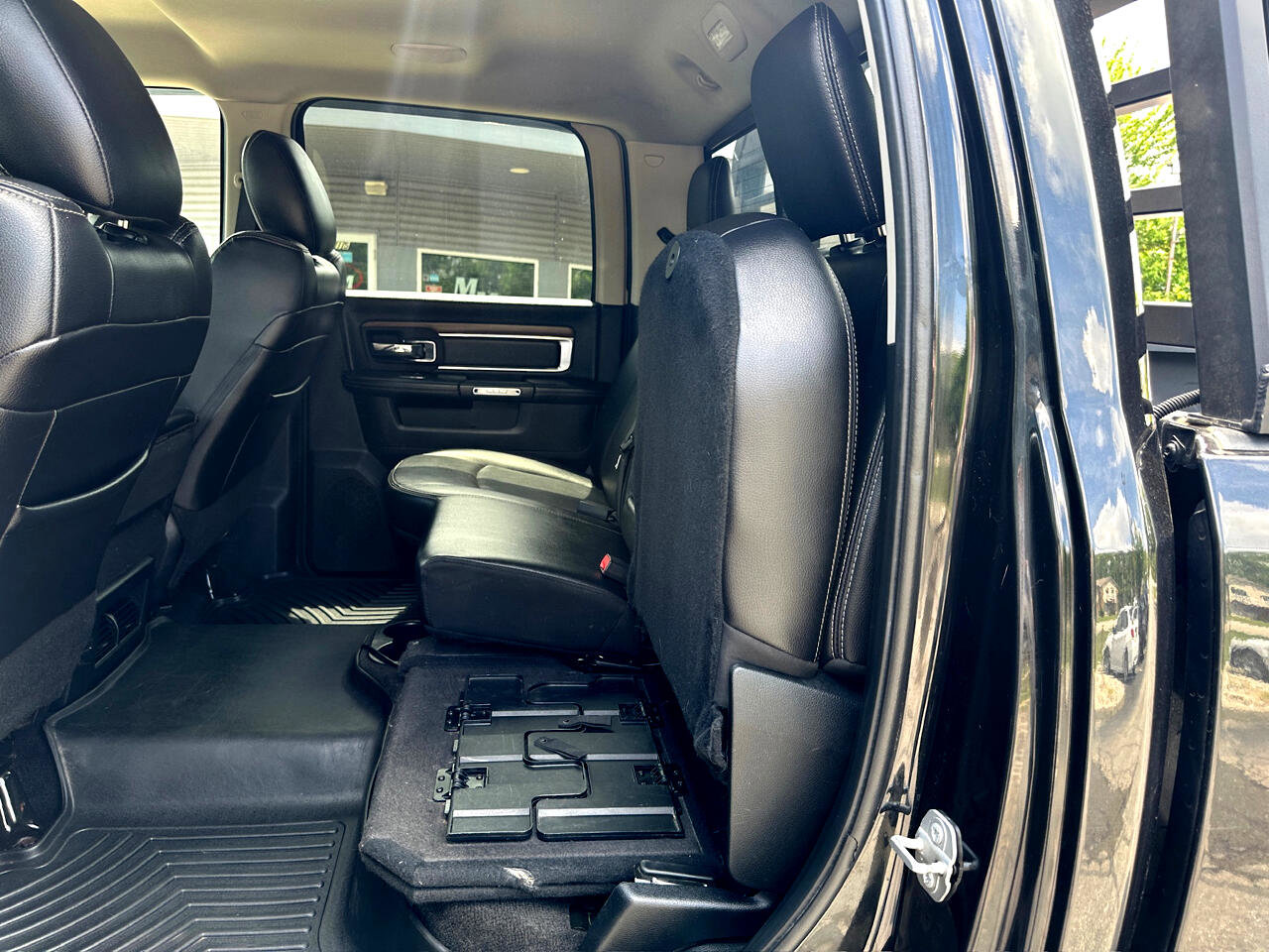 Used 2017 RAM 2500 Laramie w/ Sport Appearance Group image 28