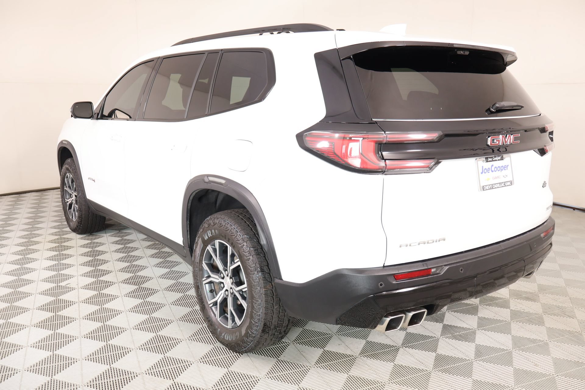Used 2026 GMC Acadia AT4 w/ Luxury Package AWD/4WD image 26