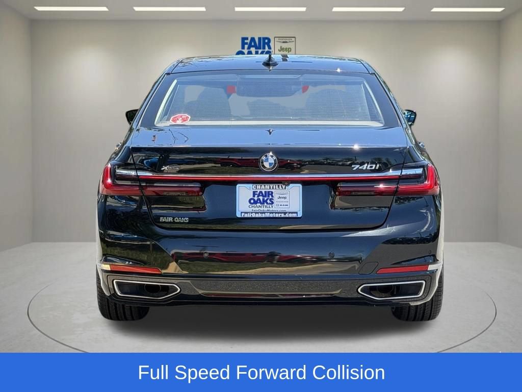 Used 2022 BMW 740i xDrive w/ Premium Package AWD/4WD image 9