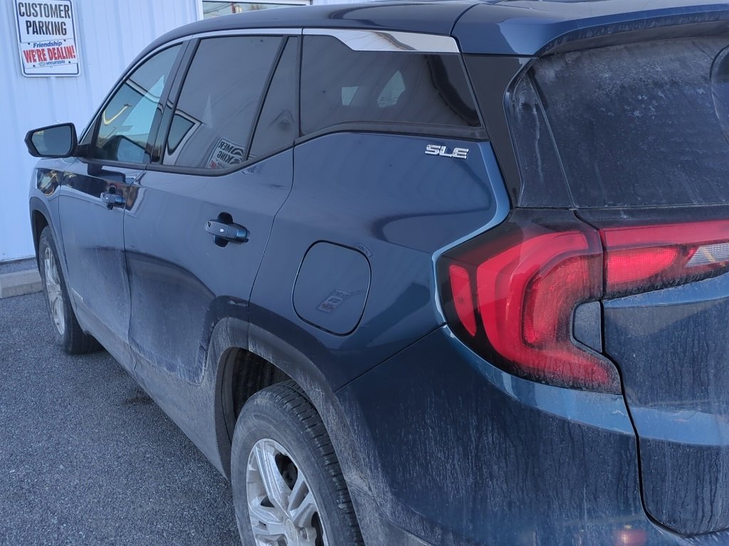 Used 2020 GMC Terrain SLE image 7