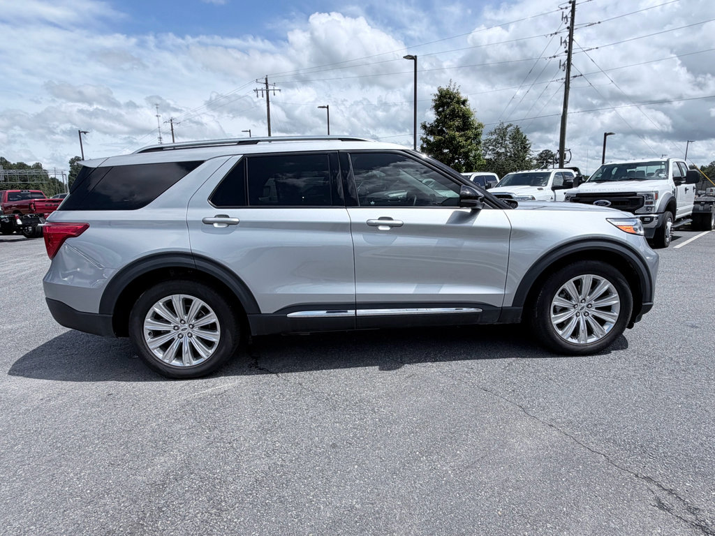 Used 2023 Ford Explorer Limited w/ Limited Technology Package RWD image 4