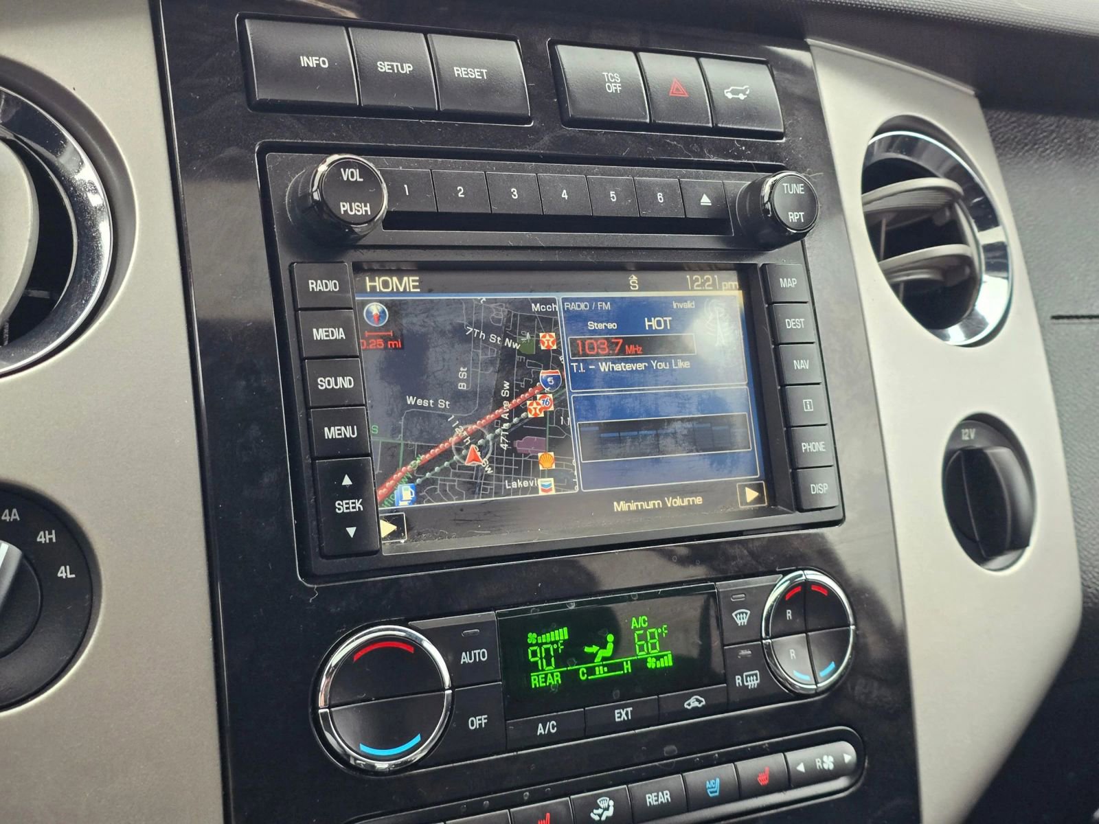 Used 2013 Ford Expedition EL Limited image 28