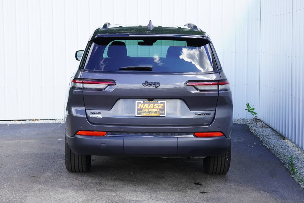 Used 2025 Jeep Grand Cherokee L Limited w/ Black Appearance Package AWD/4WD image 5