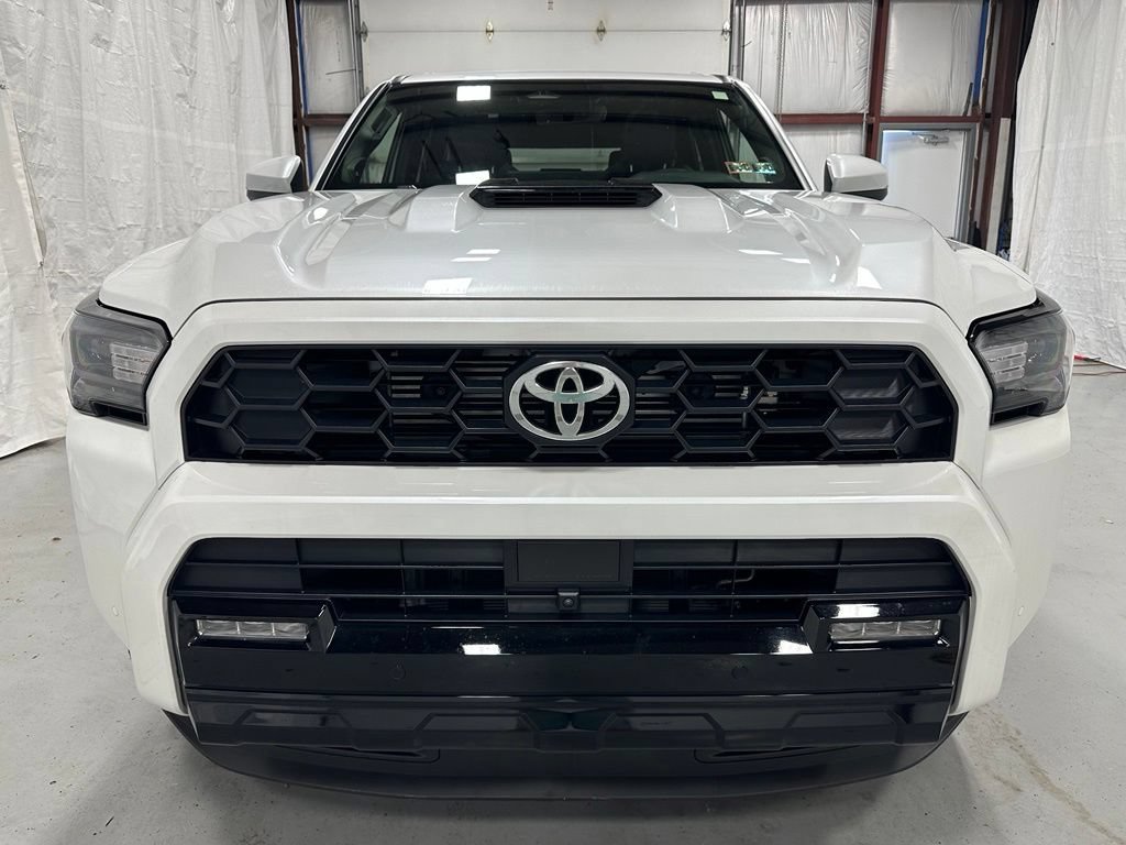 Used 2026 Toyota 4Runner TRD Sport Premium AWD/4WD image 2