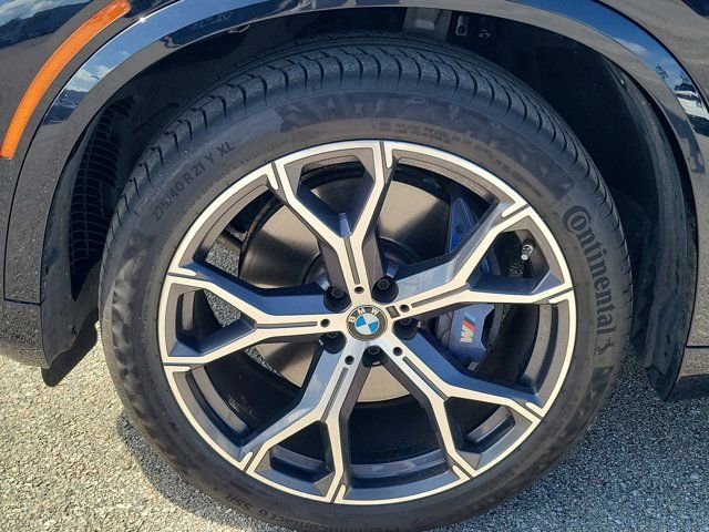 Used 2021 BMW X5 sDrive40i w/ M Sport Package RWD image 11