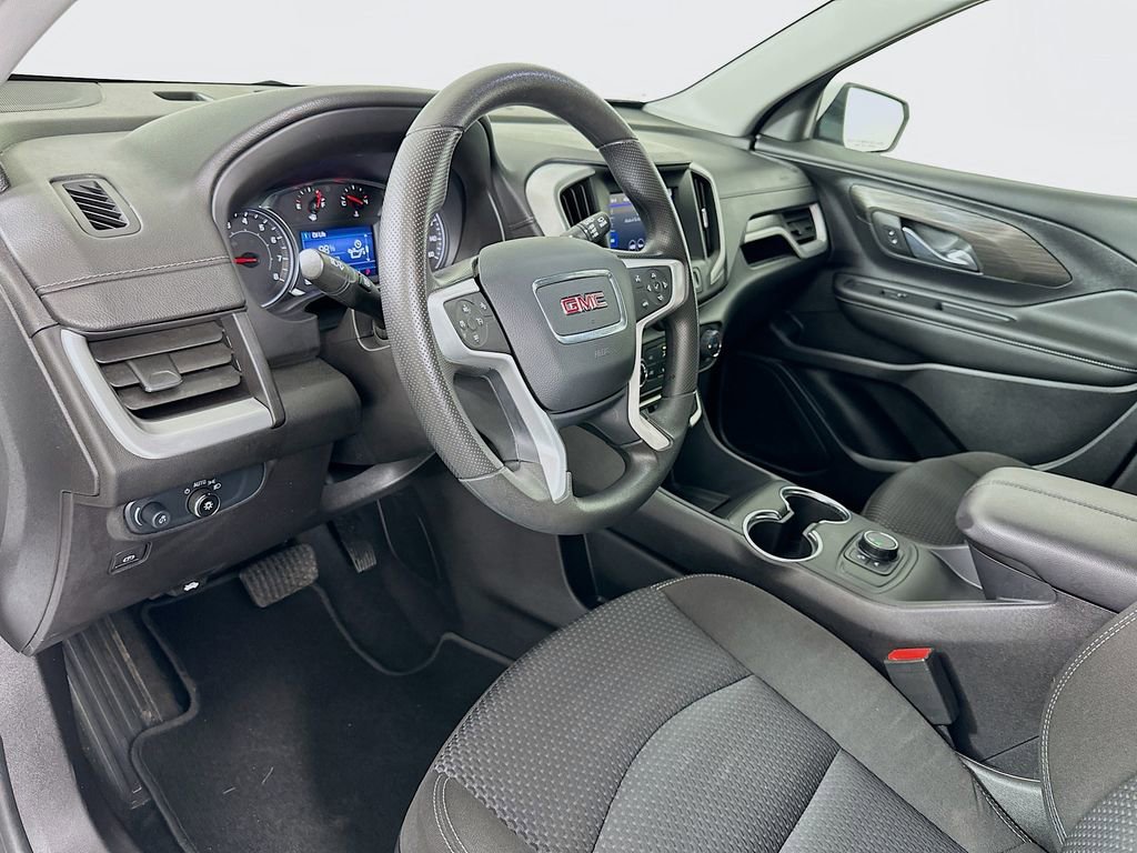 Used 2024 GMC Terrain SLE FWD image 9