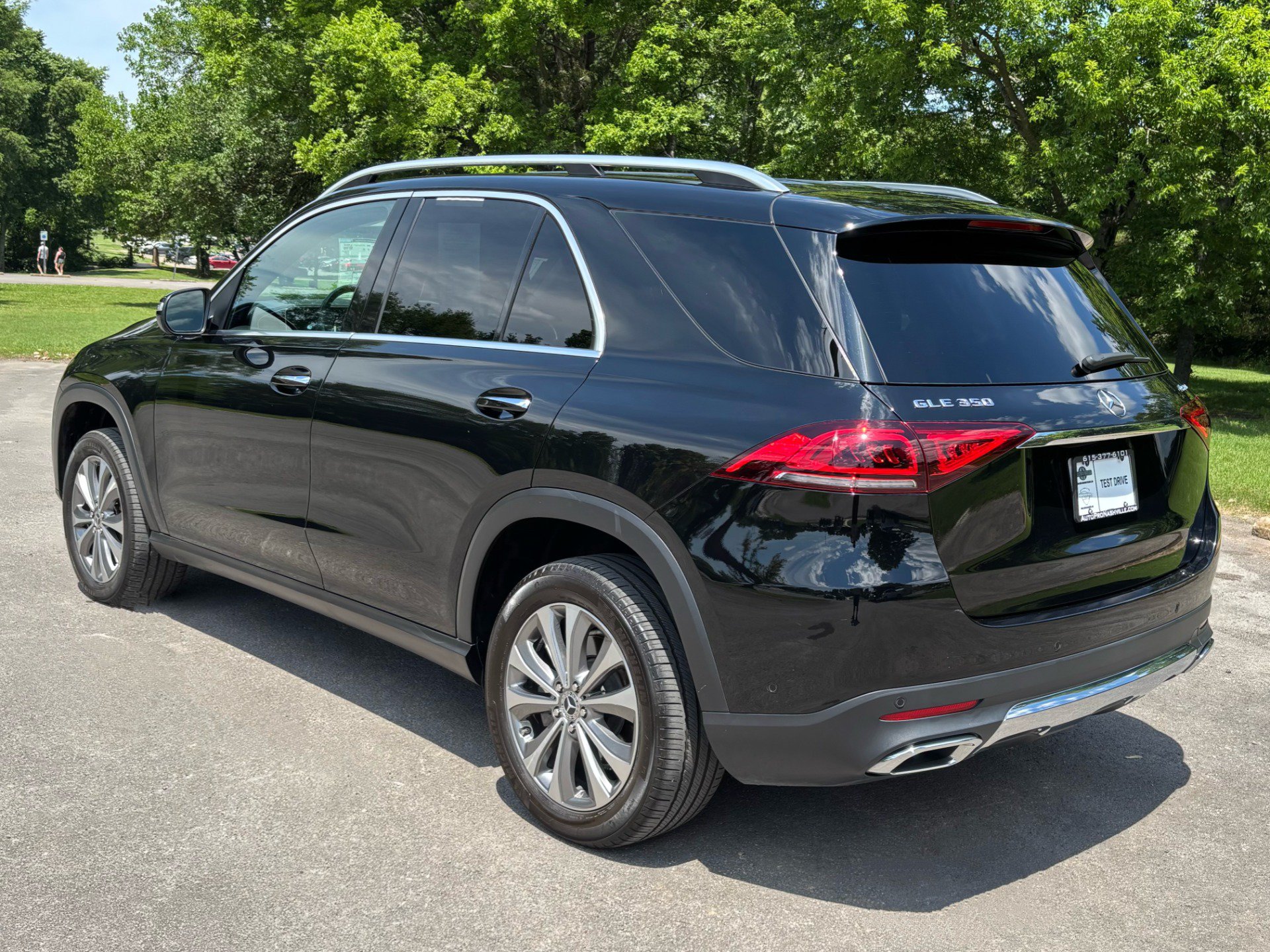 Used 2020 Mercedes-Benz GLE 350 4MATIC image 4