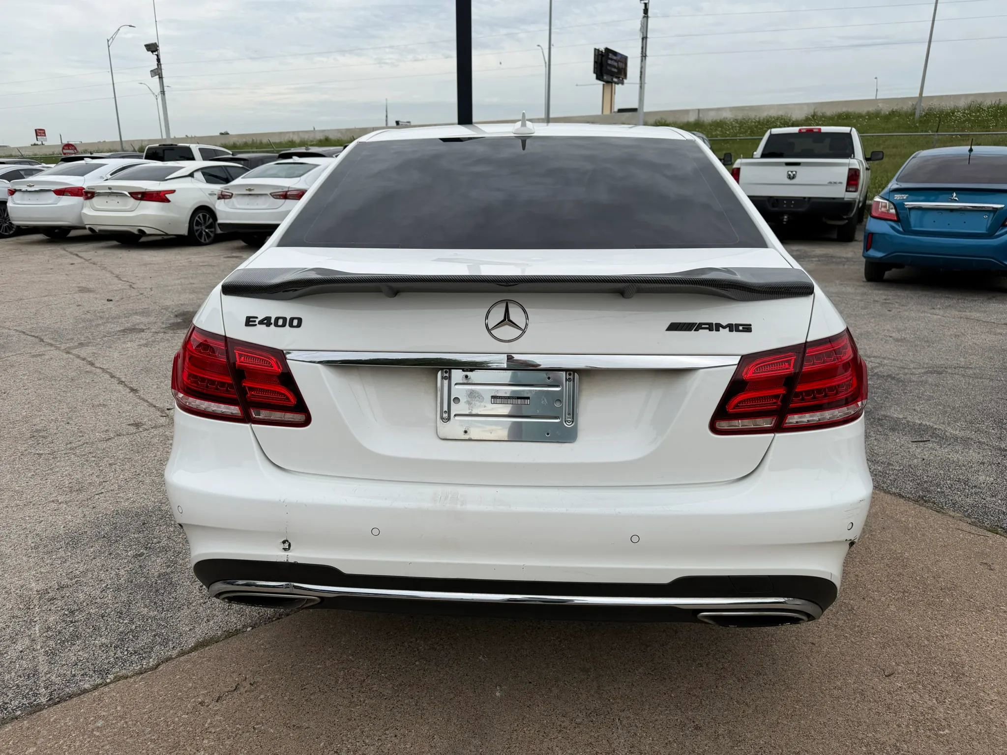Used 2015 Mercedes-Benz E 400 Sedan w/ Lighting Package image 5