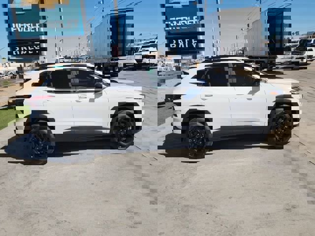 New 2026 Chevrolet Trax LT w/ Midnight Edition image 3