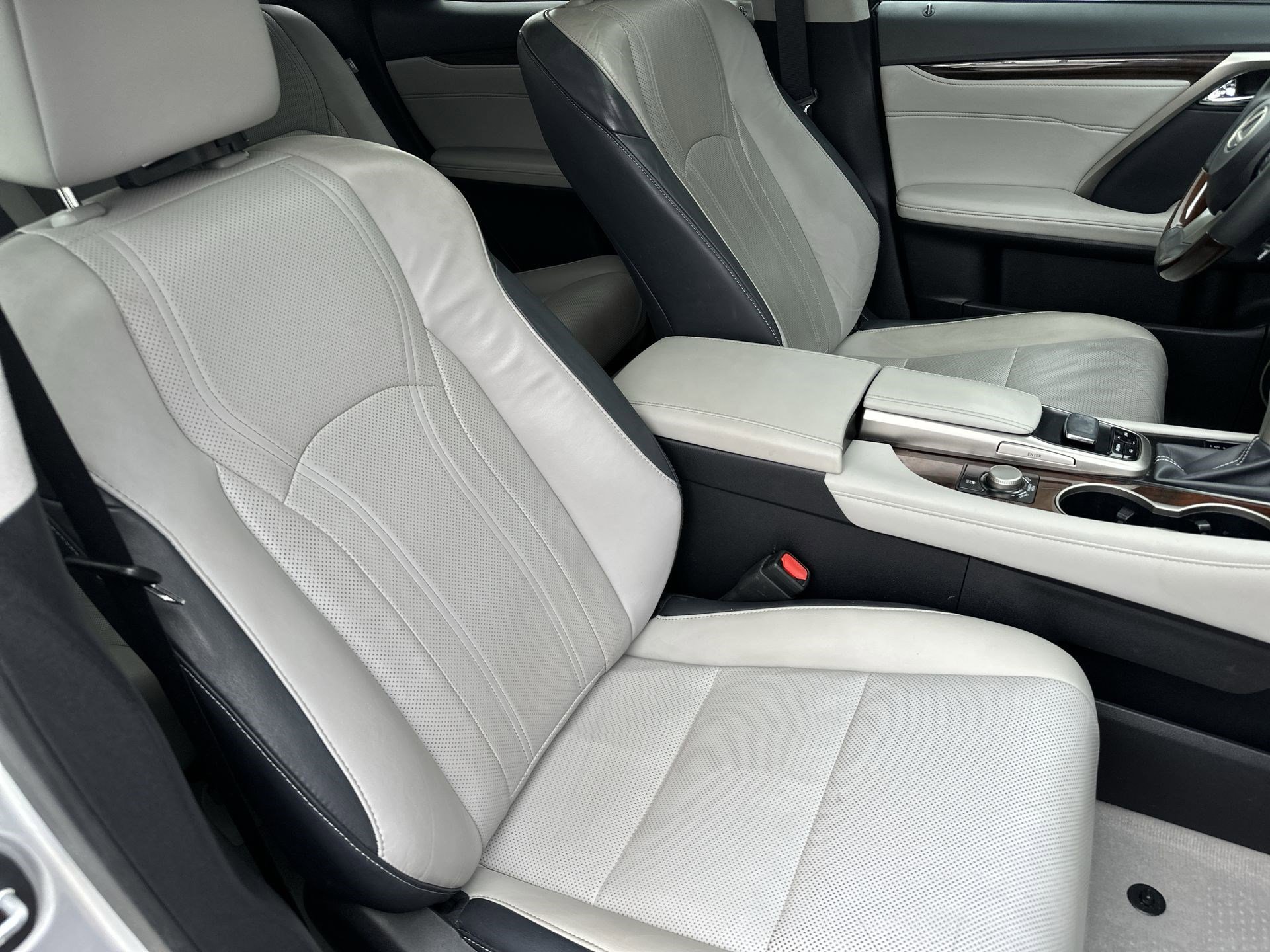 Used 2019 Lexus RX 350 FWD w/ Navigation Package image 28