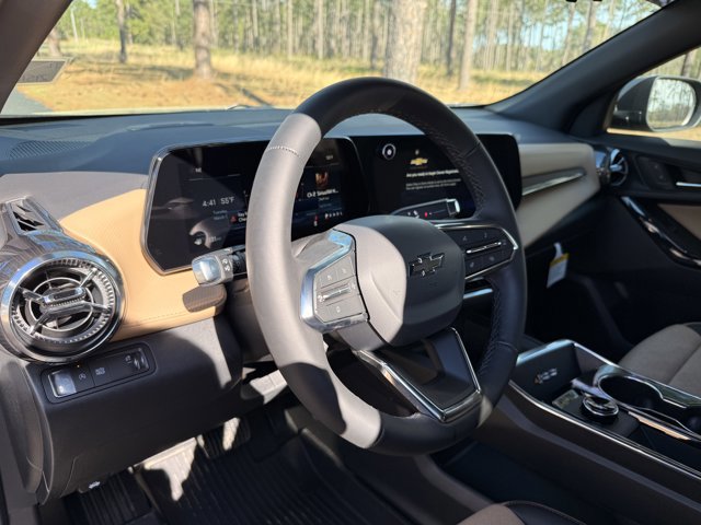 New 2026 Chevrolet Equinox ACTIV w/ Convenience Package III image 16