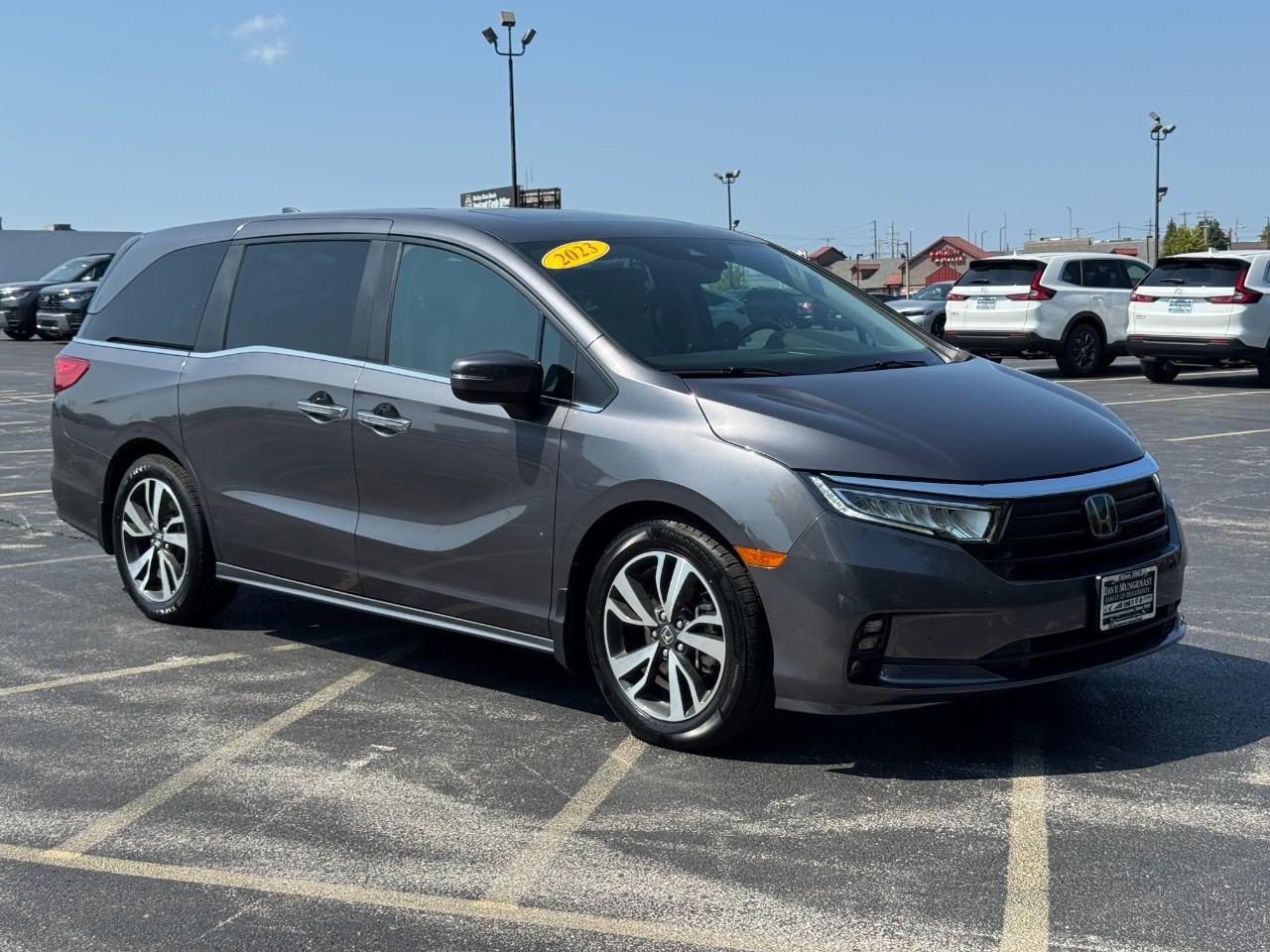 Used 2023 Honda Odyssey Touring image 2
