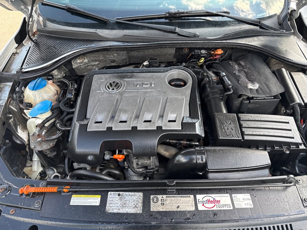 Used 2012 Volkswagen Passat TDI SEL Premium FWD image 20