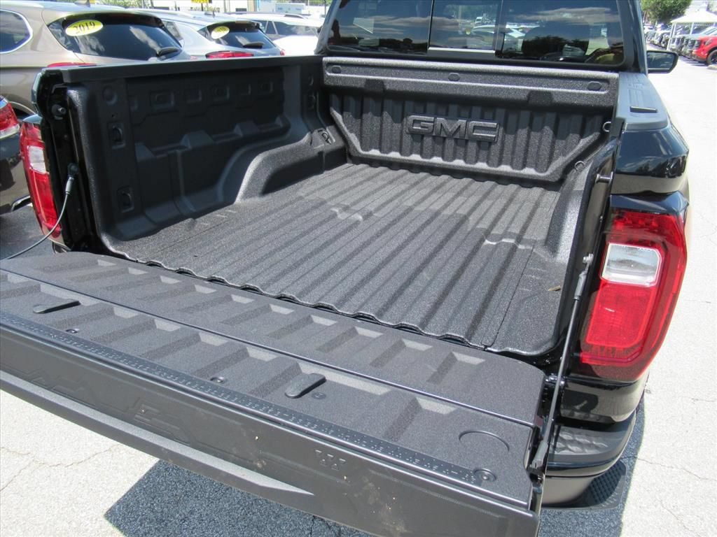 New 2026 GMC Canyon Elevation w/ Convenience Package RWD image 7