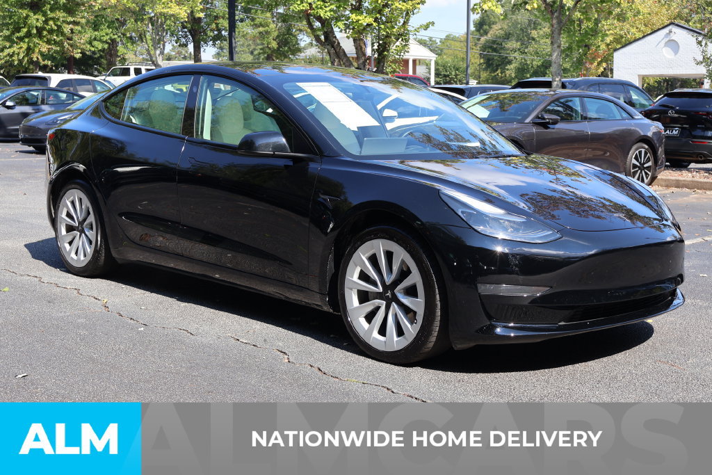 Used 2023 Tesla Model 3 Standard Range RWD image 4