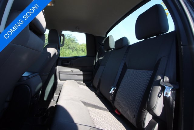 Used 2016 Toyota Tundra SR w/ Tow Package RWD image 4