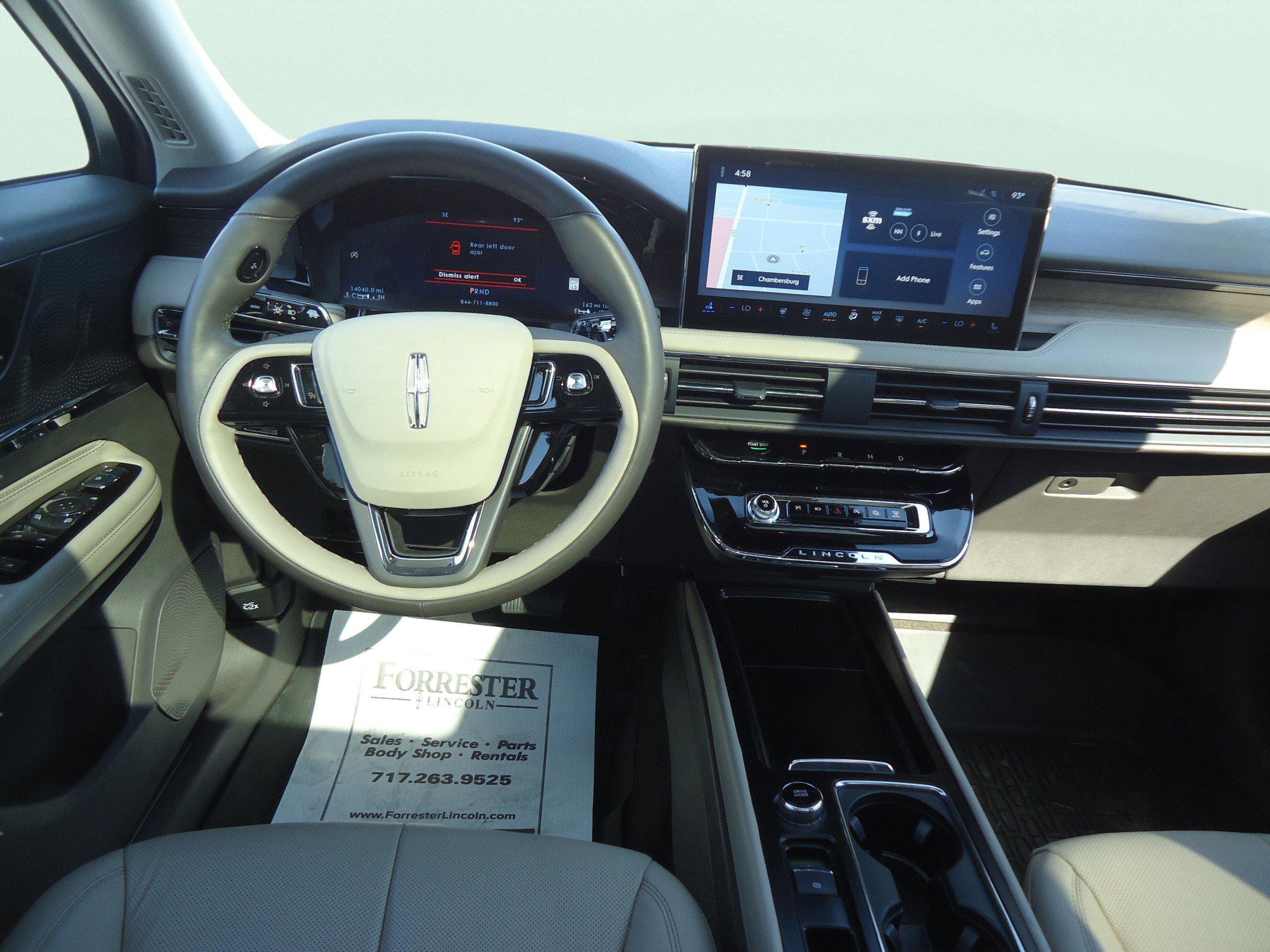 Used 2024 Lincoln Corsair Reserve w/ Equipment Group 201A AWD/4WD image 11