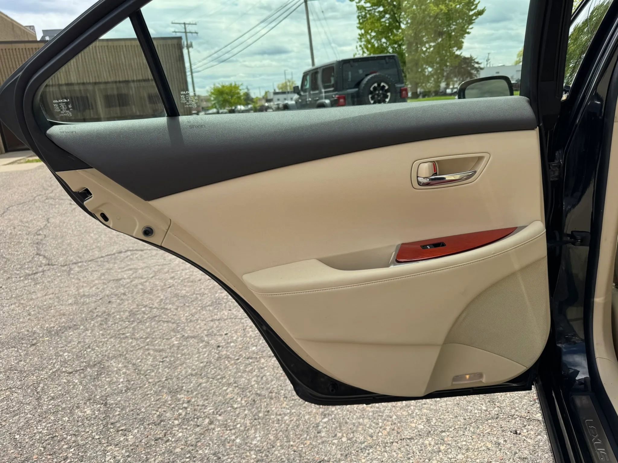 Used 2011 Lexus ES 350 FWD image 38