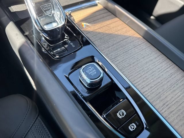 New 2026 Volvo XC60 B5 Plus w/ Climate Package AWD/4WD image 21