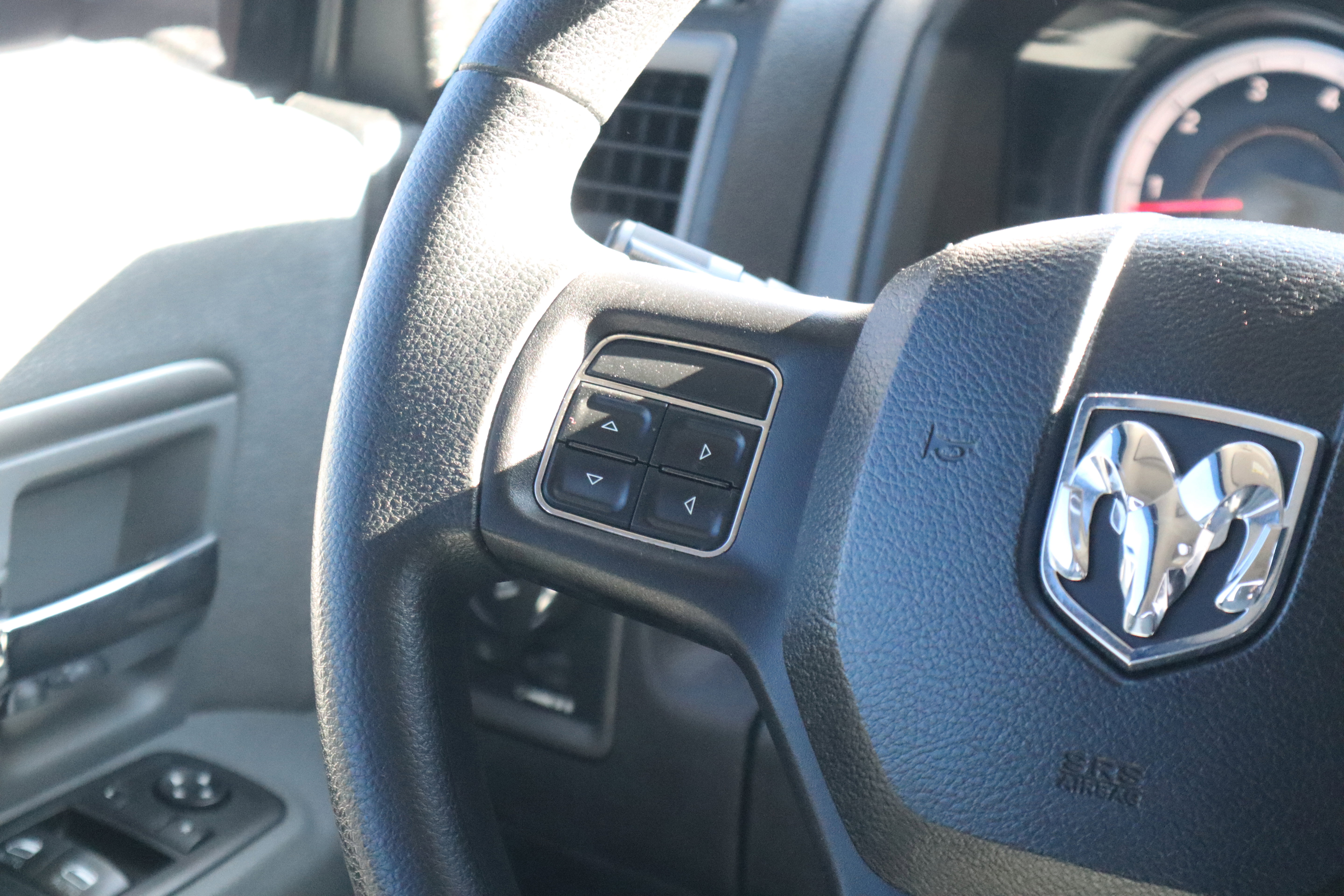 Used 2013 RAM 1500 Express image 15