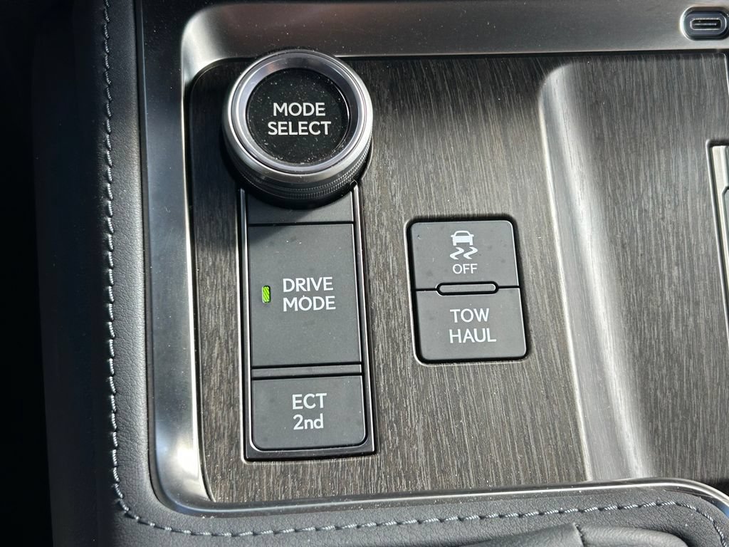 Used 2025 Lexus GX 550 AWD/4WD image 36