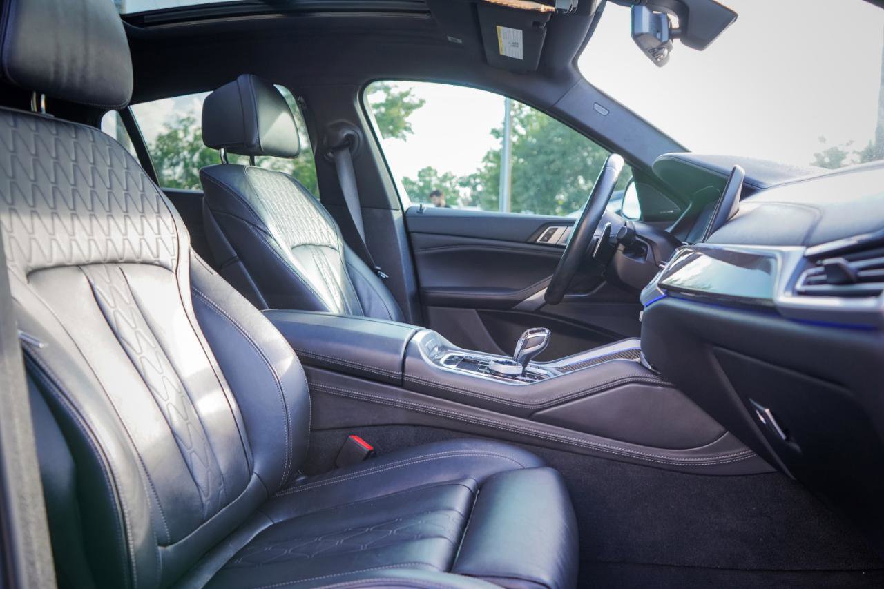 Used 2020 BMW X6 M50i w/ Premium Package AWD/4WD image 9