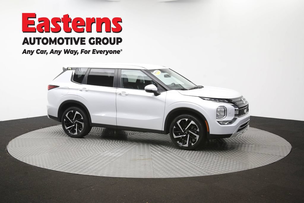 Used 2024 Mitsubishi Outlander SE AWD/4WD image 48