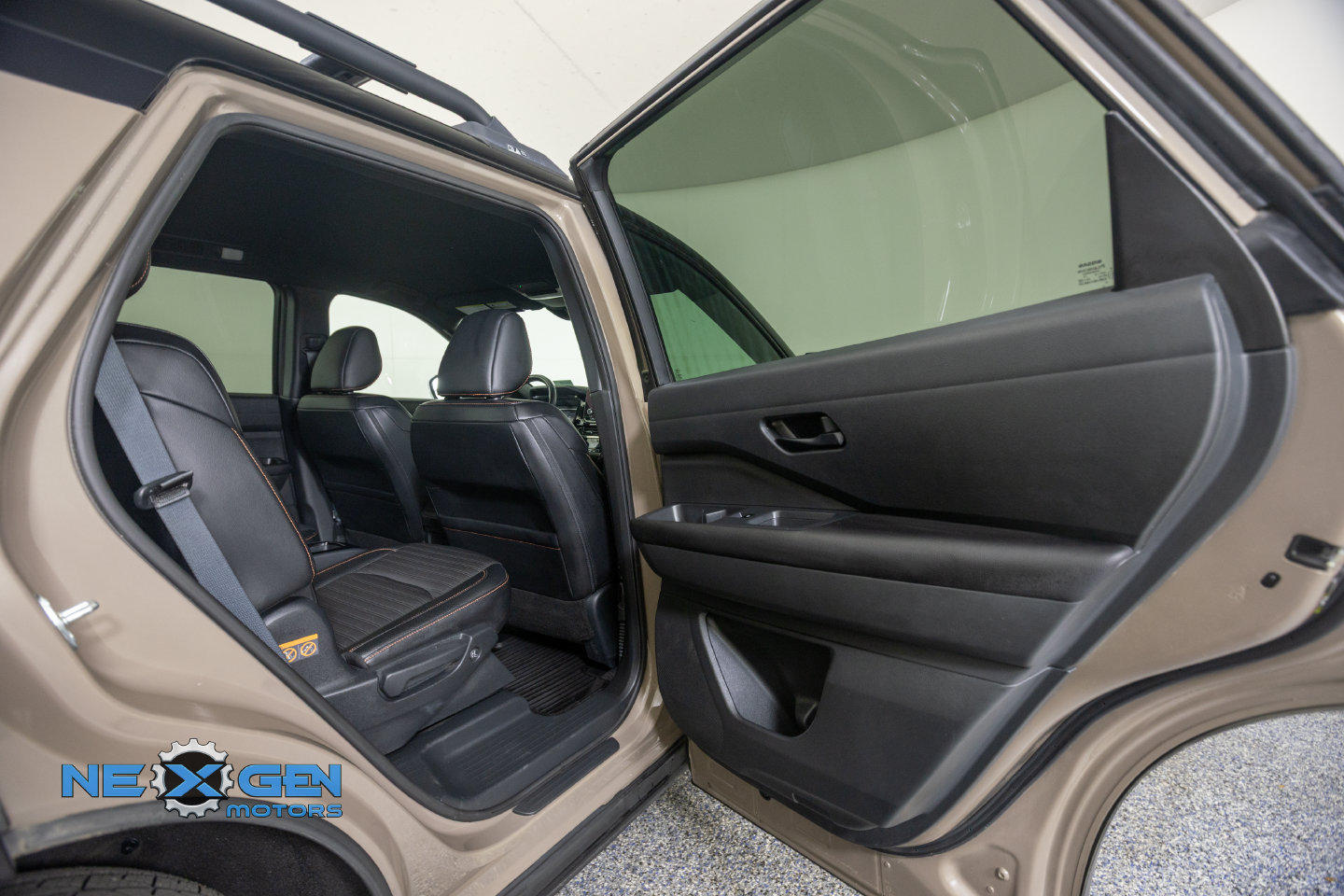 Used 2023 Nissan Pathfinder Rock Creek AWD/4WD image 39