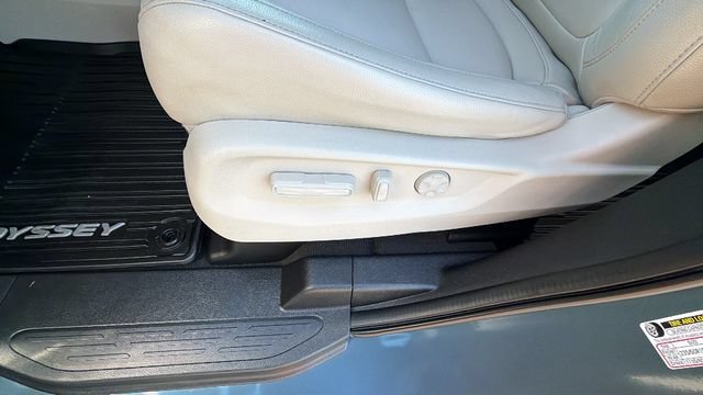 Used 2025 Honda Odyssey EX-L image 18