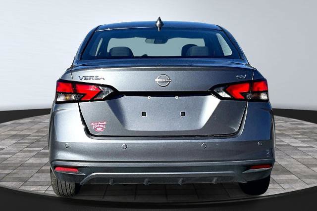 Used 2023 Nissan Versa SV image 4