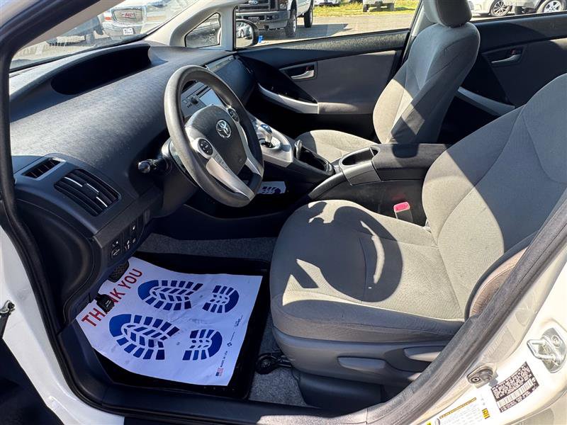 Used 2013 Toyota Prius Prime Plug-In Hybrid image 31