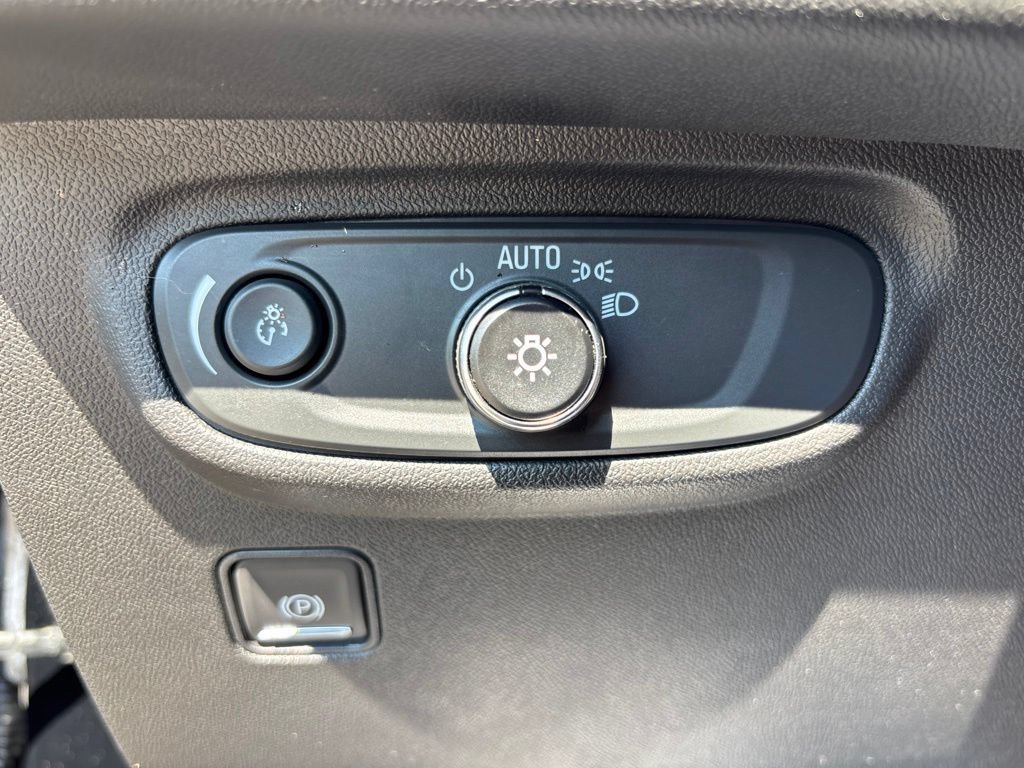 Used 2021 GMC Terrain SLE AWD/4WD image 19